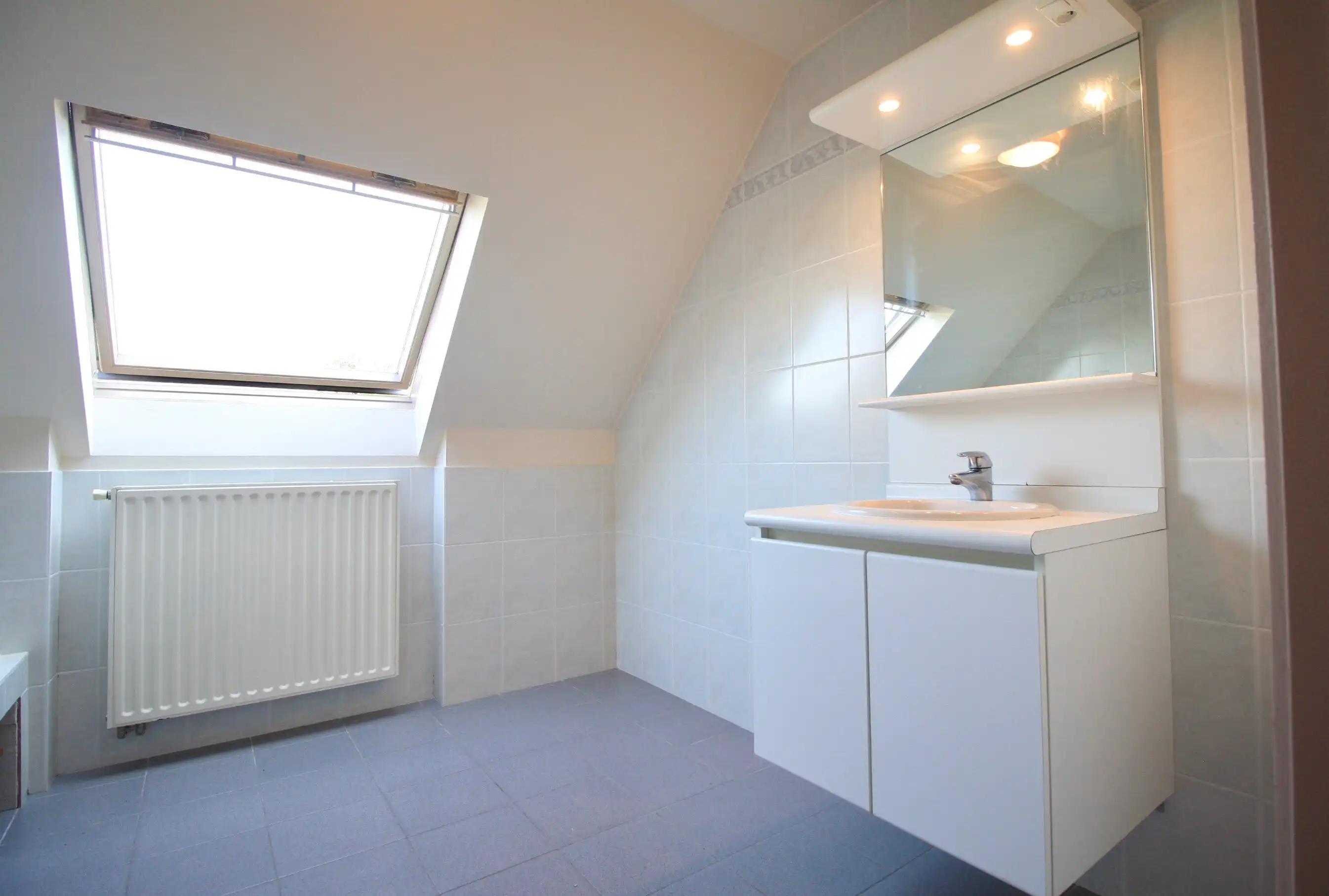 Villa met tuin en carport te huur in Kruishoutem -  Kruisem. 3 slaapkamers foto 24