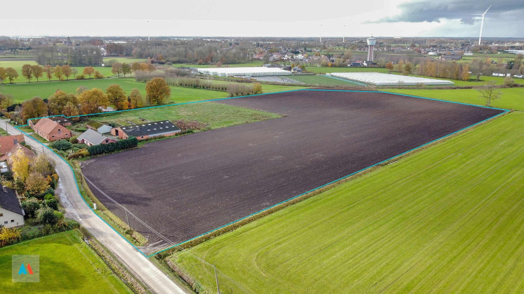 Hoofdfoto van de publicatie: Landelijke hoeve op 4,6 hectare 