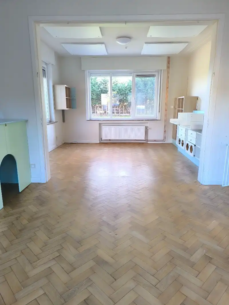 Ruime alleenstaande woning foto 5