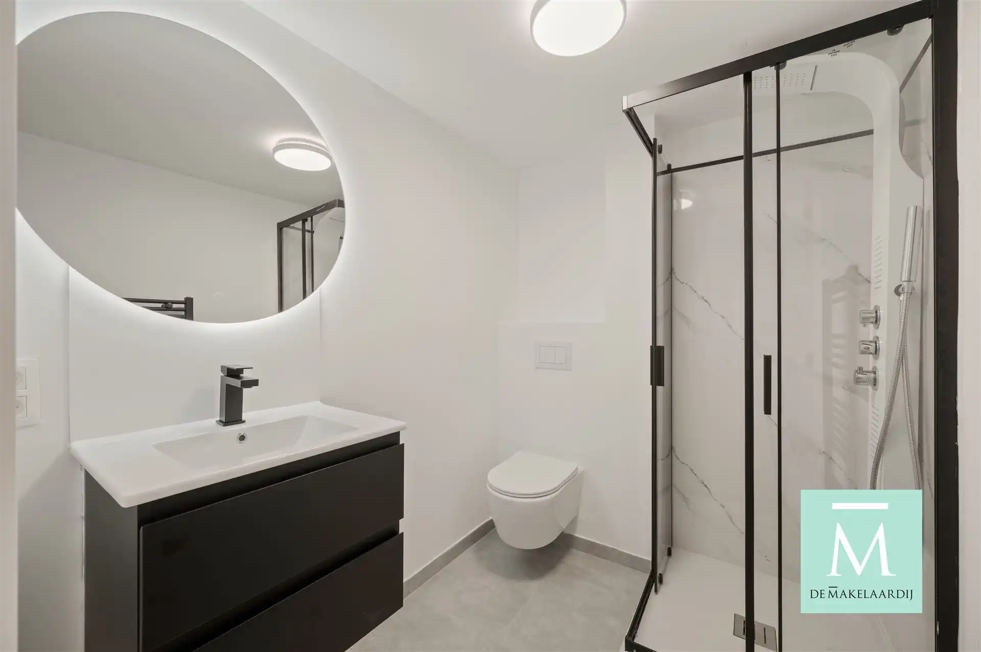 STUDENTS ONLY! Gemeubelde studentenkamer in hartje Mechelen - EERSTE BEWONING NA RENOVATIE  foto 3