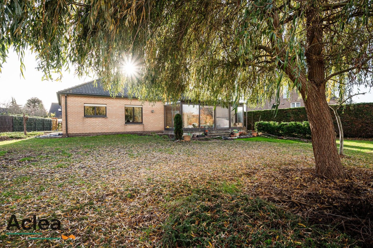 Vrijstaande woning op ruim perceel foto 31