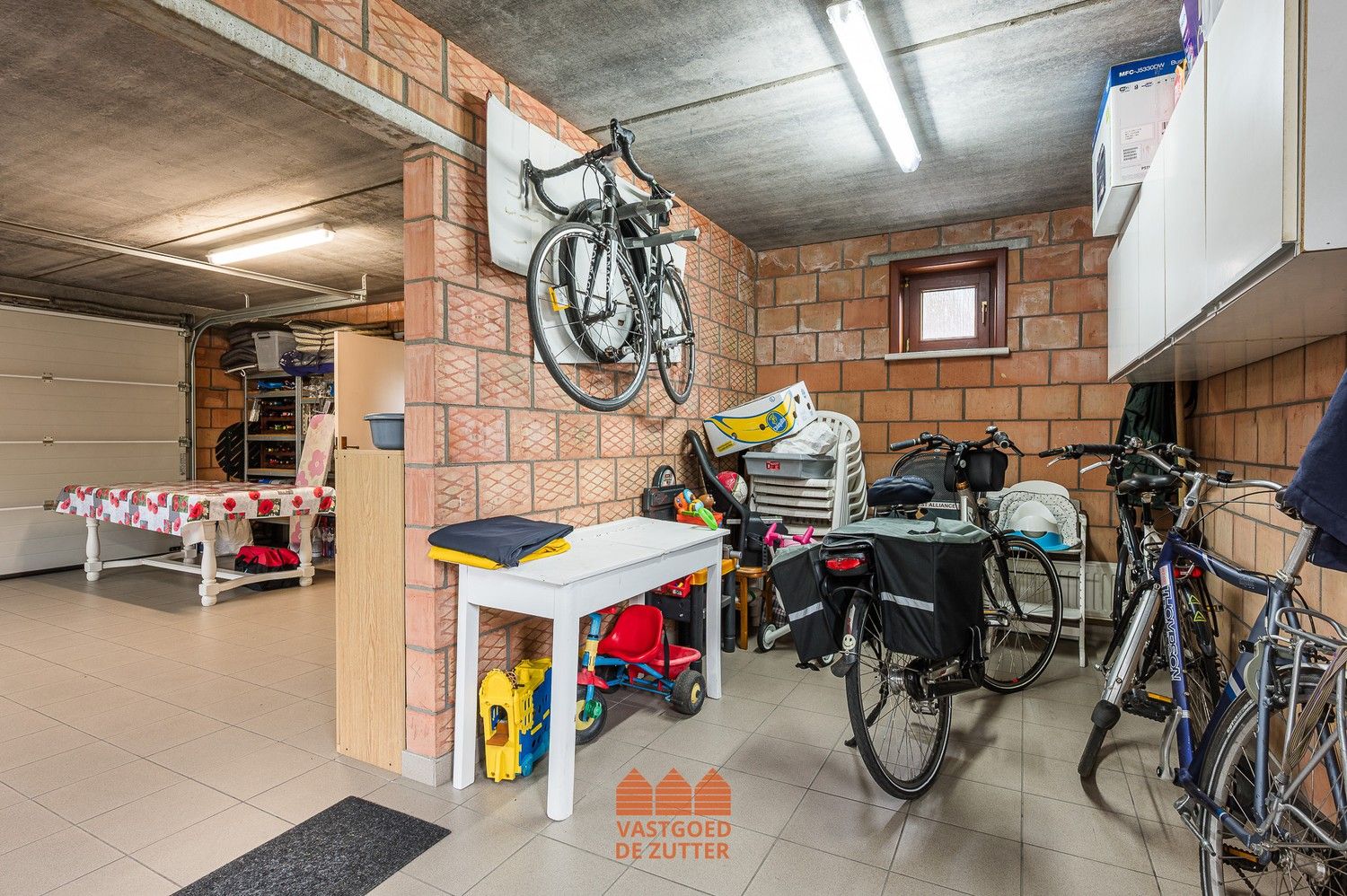 Unieke open bebouwing met functionele schrijnwerkerij op 1.376 m² foto 17