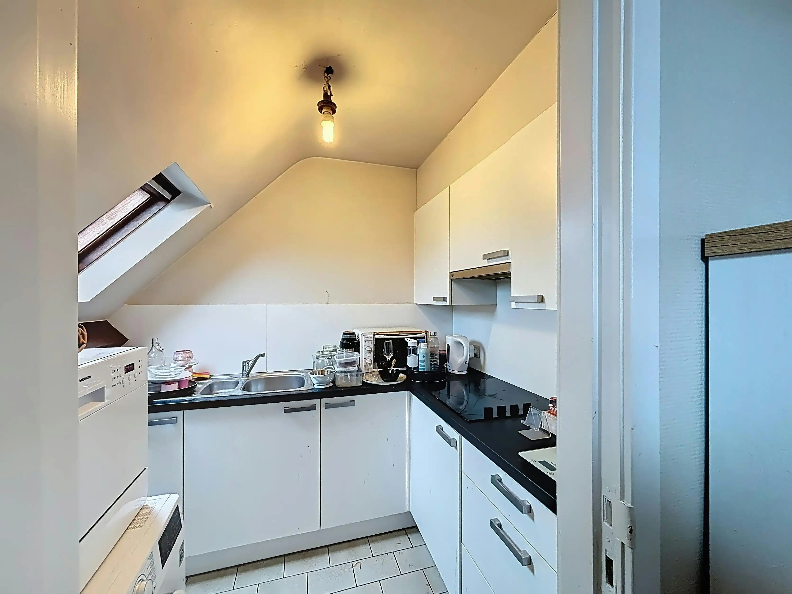 Studio met ruim terras te koop in centrum Kapellen! foto 8