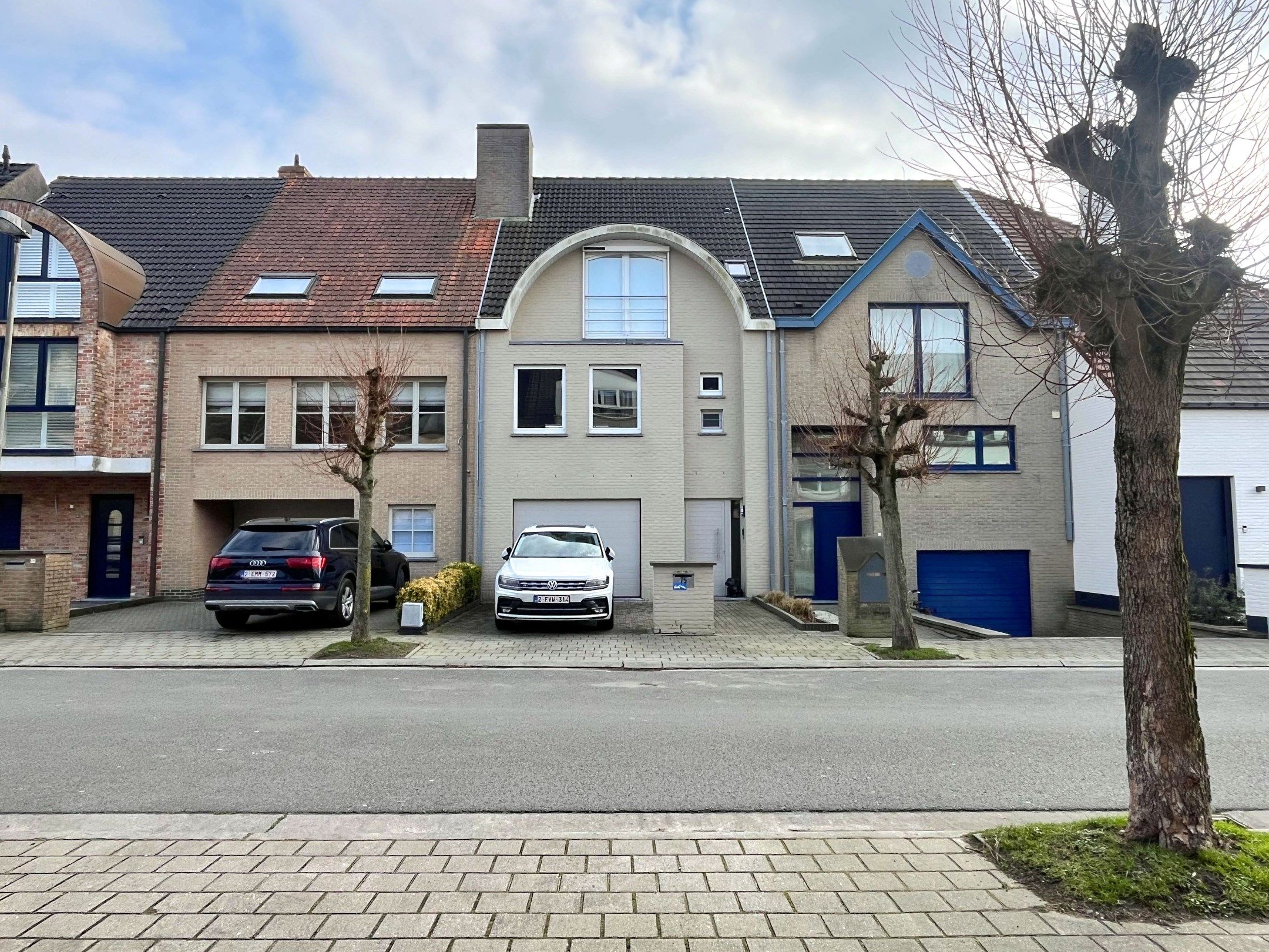 Verzorgde bel-étage woning met tuin te Knokke foto {{pictureIndex}}