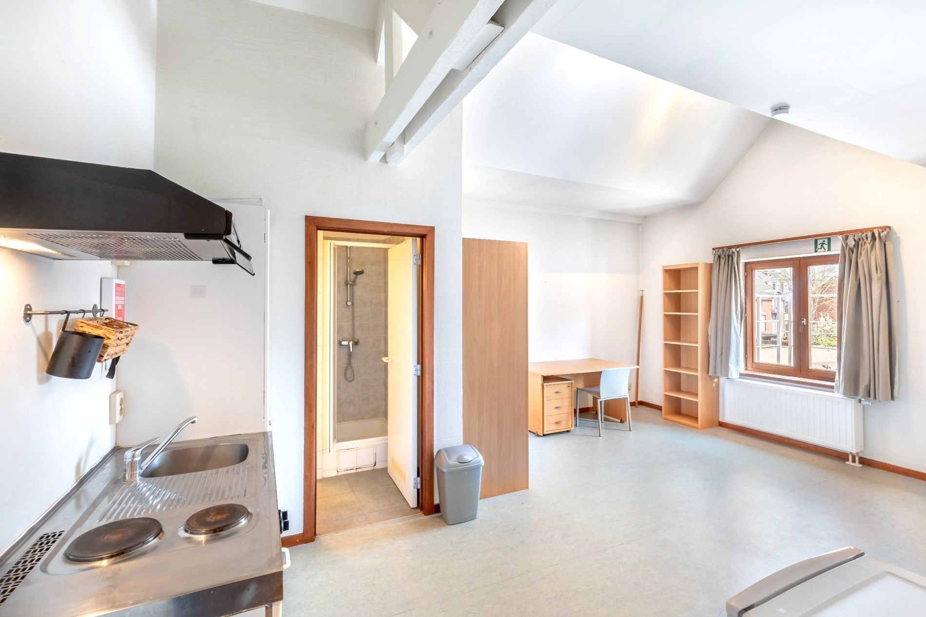Ruime, bemeubelde studentenstudio's foto 3