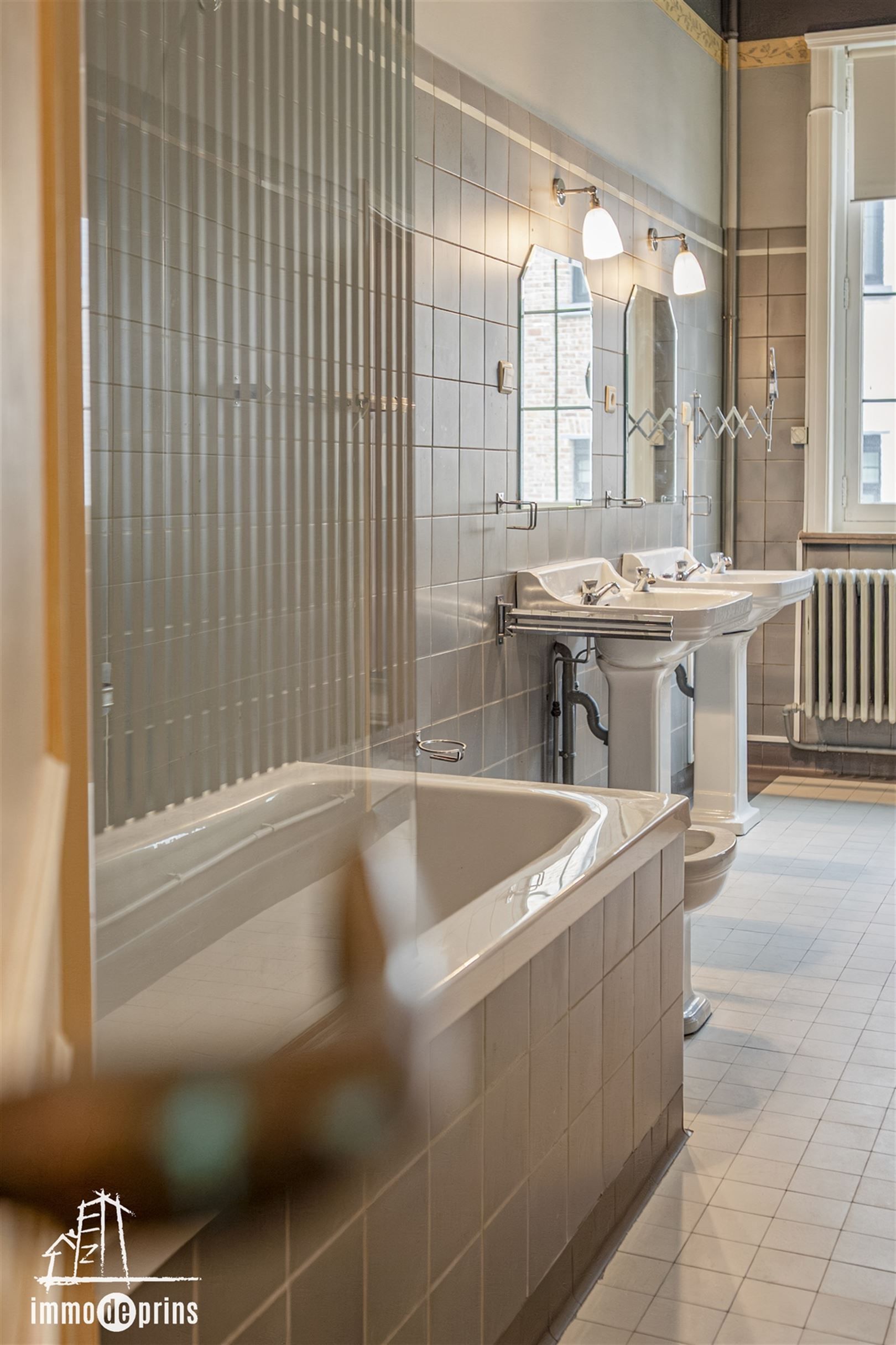 Handelspand met grote burgerwoning foto 14