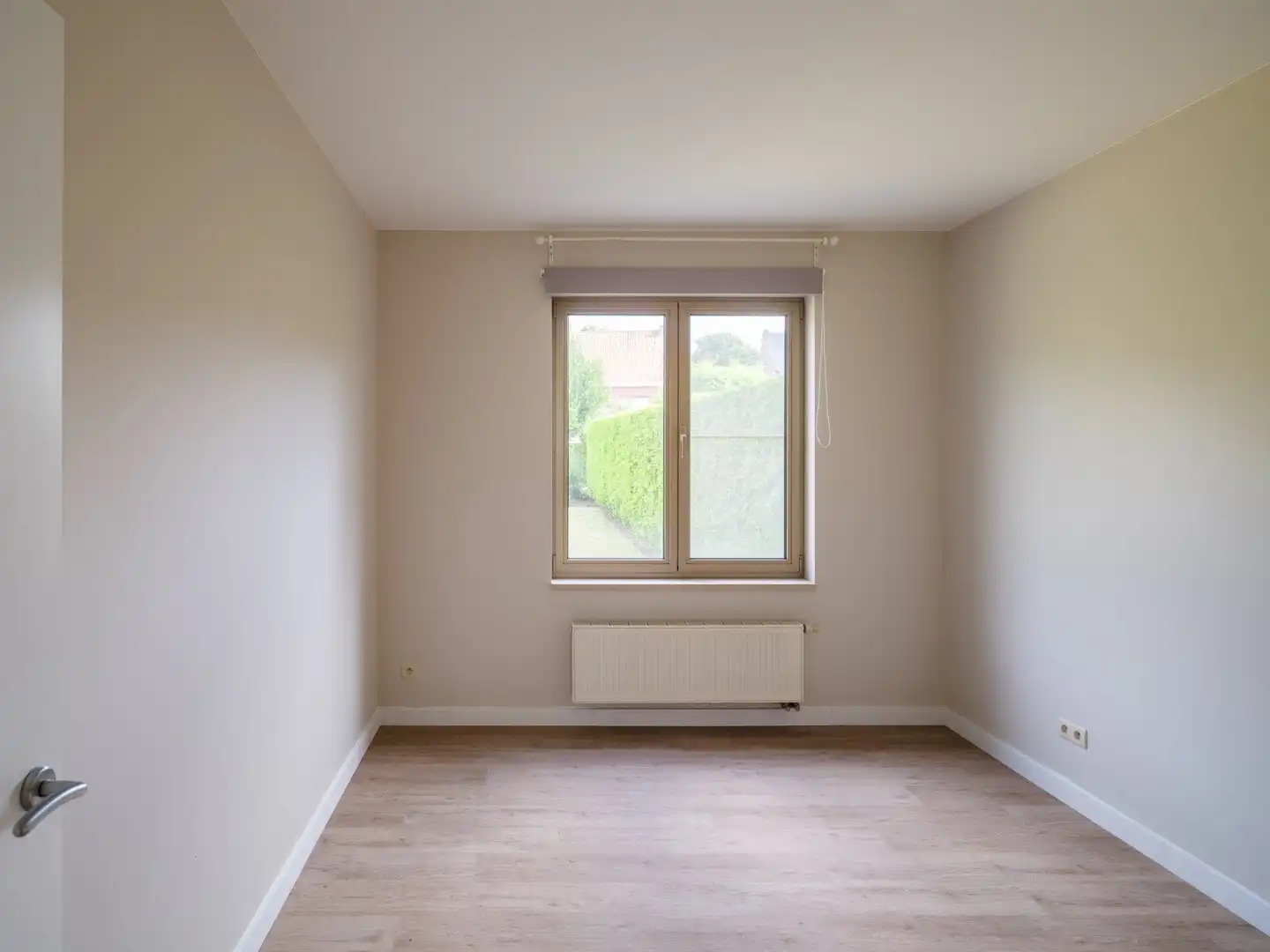 Instapklaar gelijkvloers appartement met 2 slaapkamers en zonnige privétuin foto 9