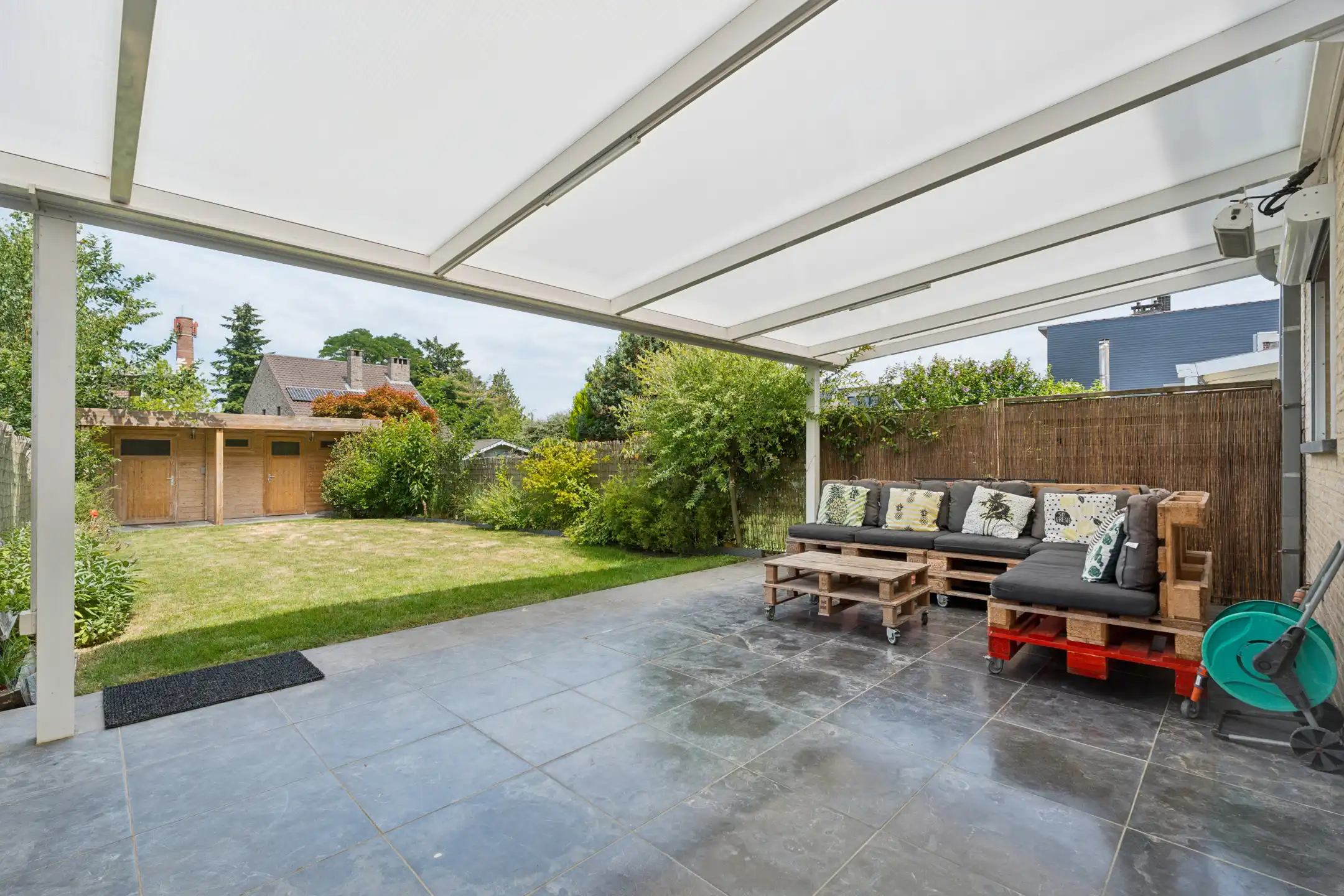 Ruime gezinswoning met garage en 5 slaapkamers.  foto 8