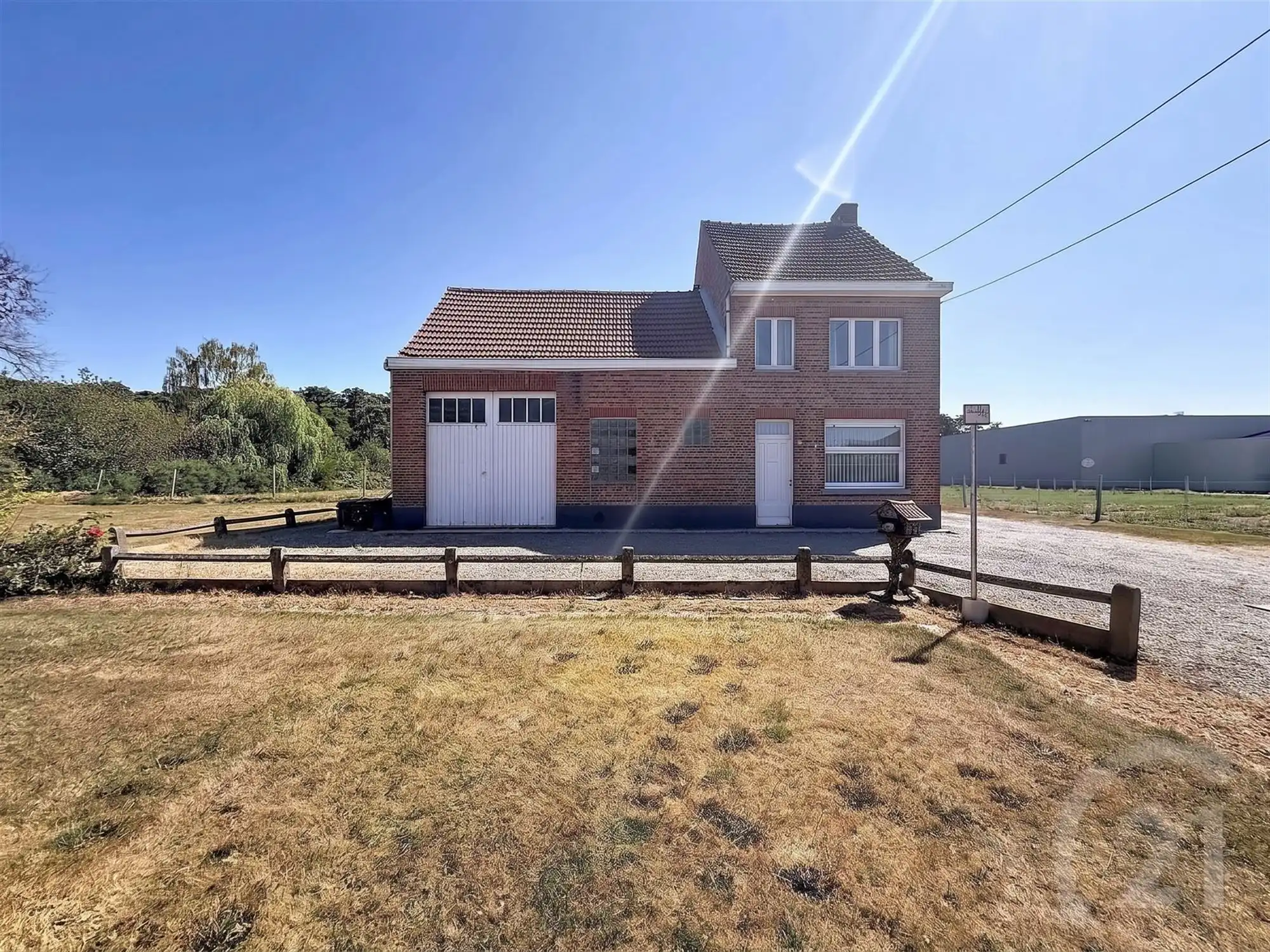 Achterliggende woning met veel potentieel op 78 are 61! foto 3