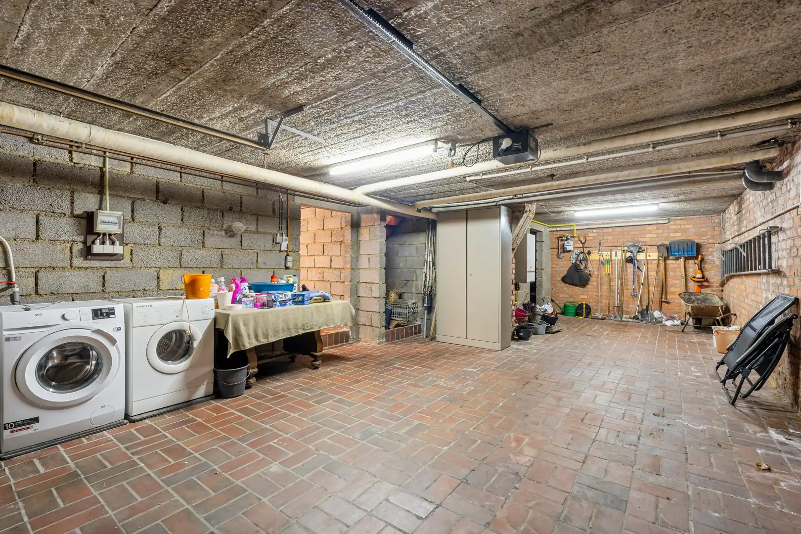 🏡 Ruime gezinswoning met tuin op uitstekende locatie in Houthalen-Helchteren foto 16