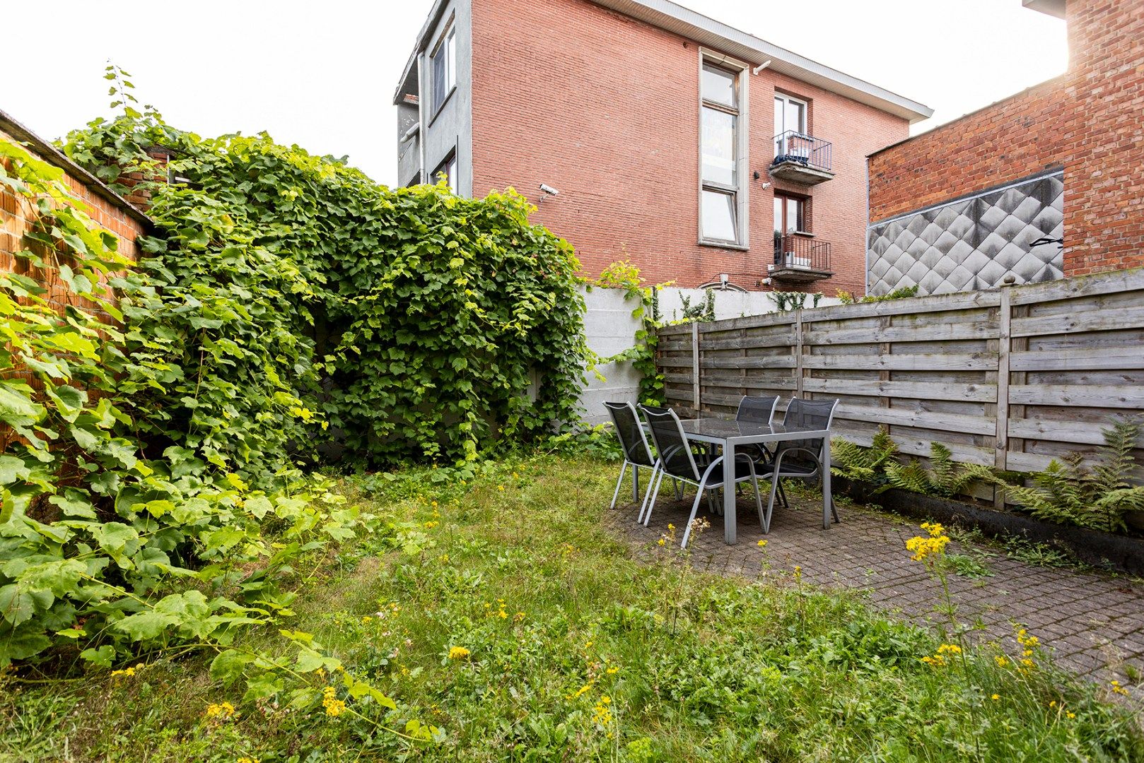 Riante bel-étagewoning met 3 slpk, garage en tuin! foto 12