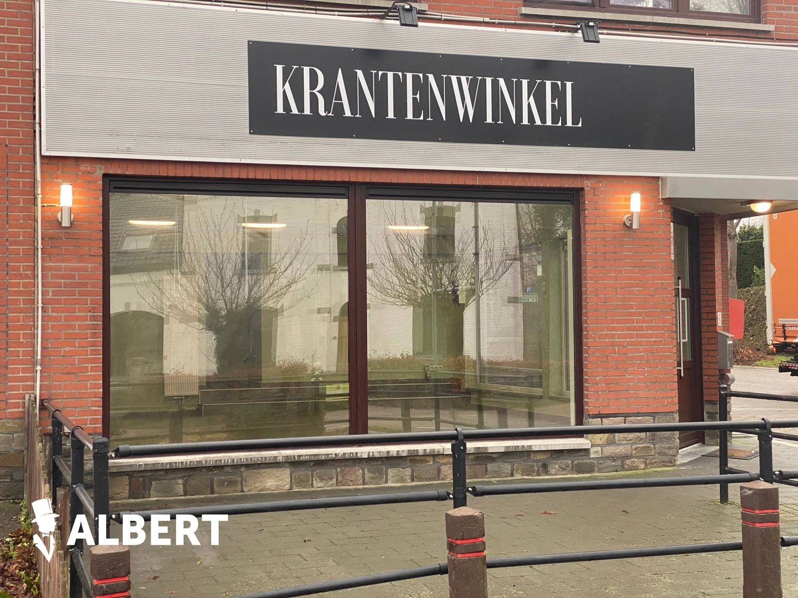 Handelspand met 74 m² commerciële- en 33 m² kelderruimte. foto 7