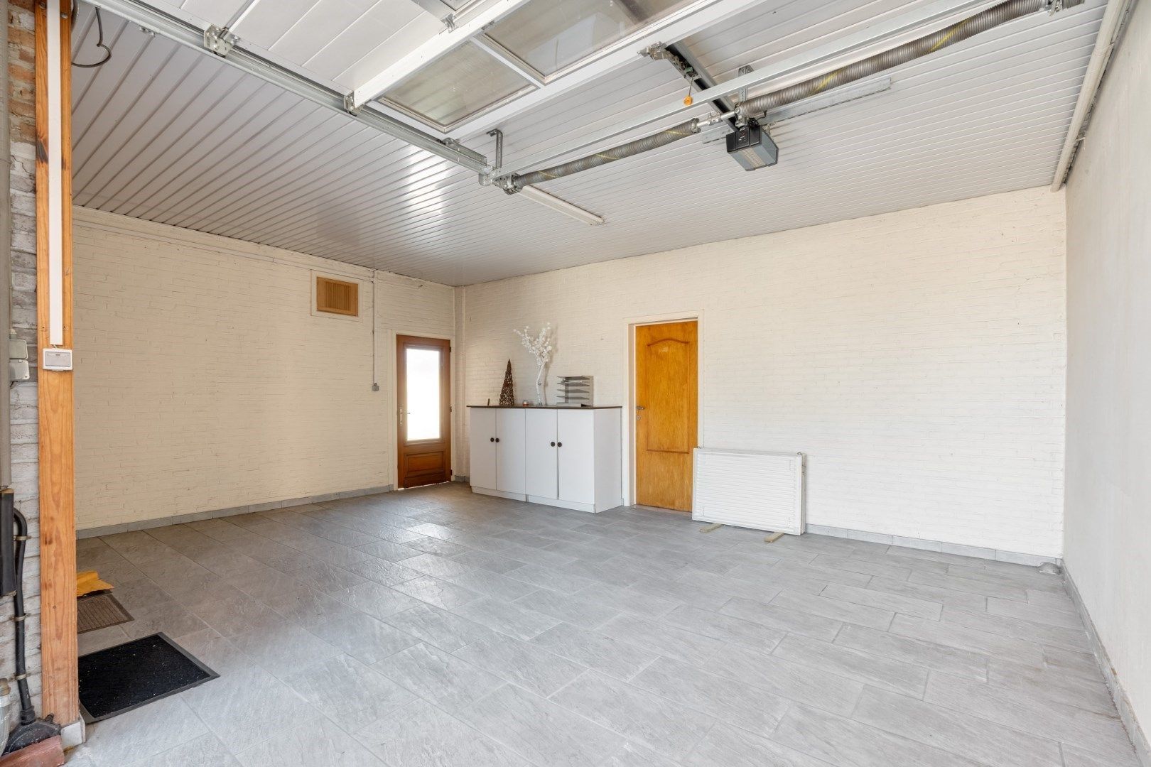 Halfvrijstaande woning met garage en ruime achterliggende polyvalente ruimte (148 m²) foto 22