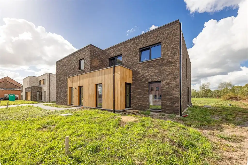 Ter Venne nr. 8C foto {{pictureIndex}}