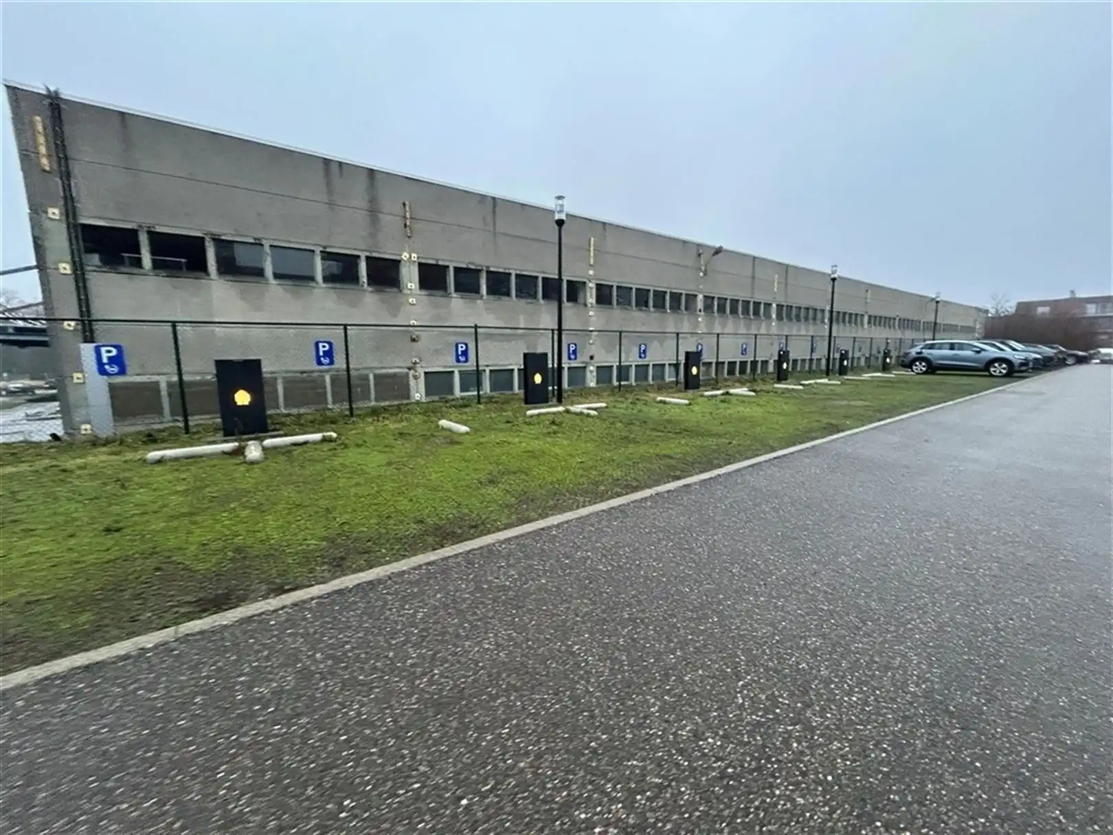 Kantoorgebouw foto 24