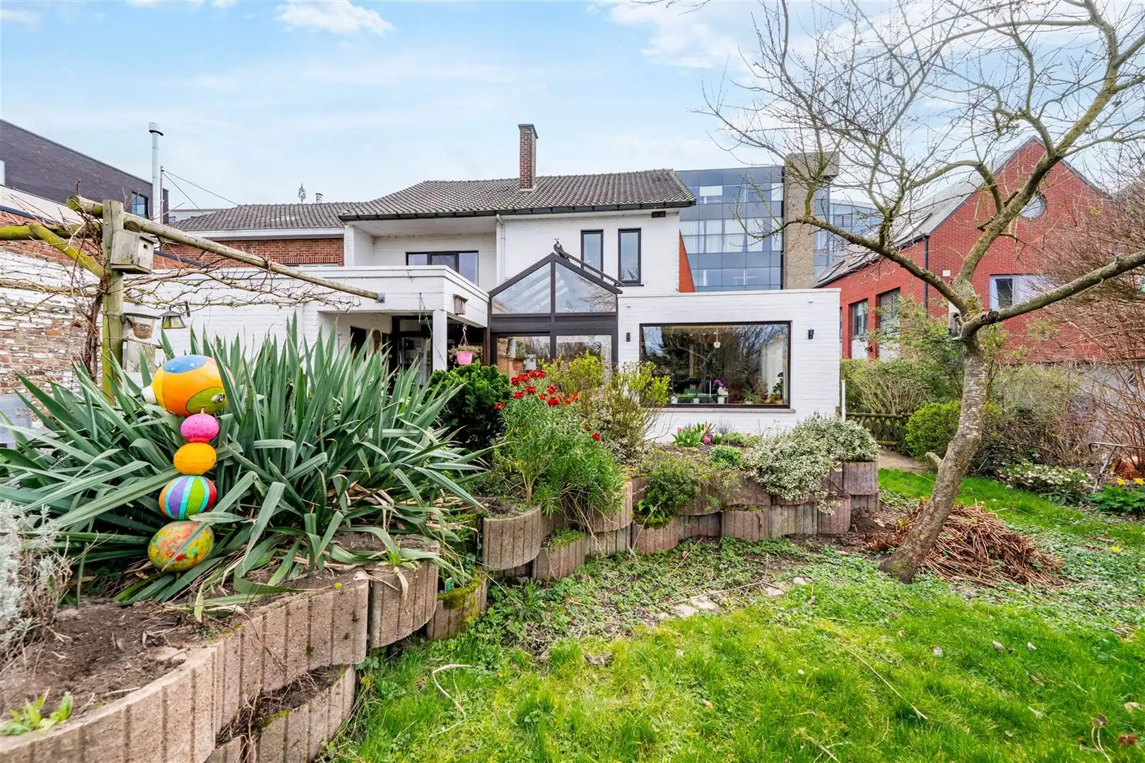 Commercieel uitstekend gelegen woning met tal van mogelijkheden foto 26