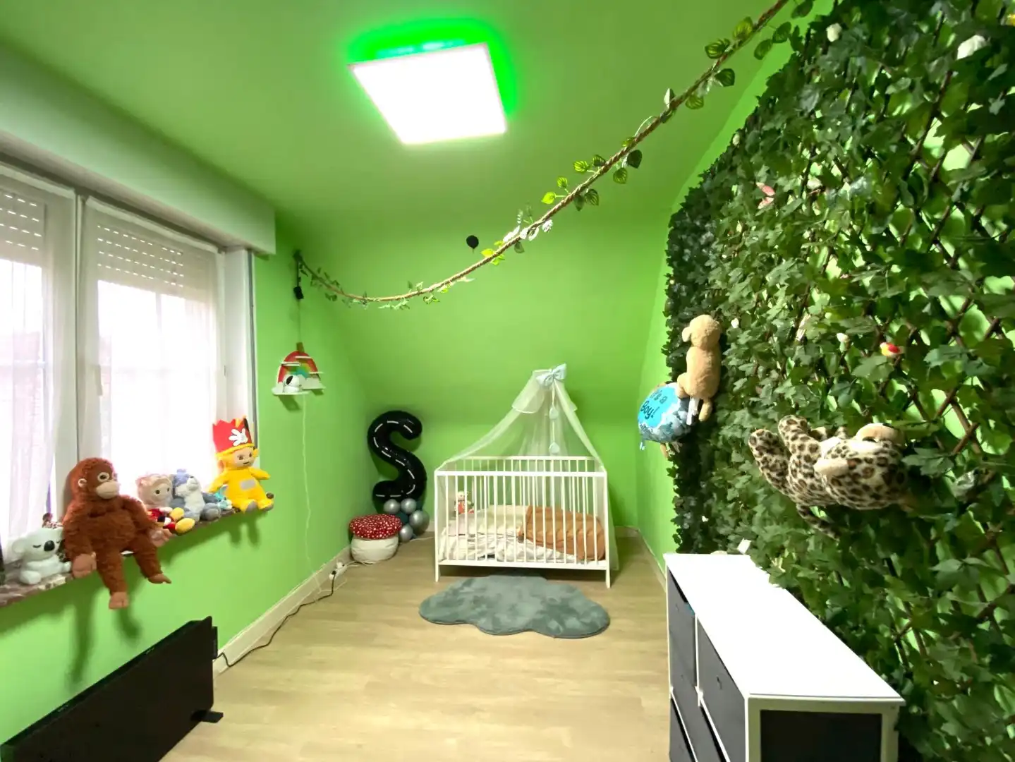 ALLEENSTAANDE GEZINSWONING MET 4 SLPKS EN TUIN! foto 6