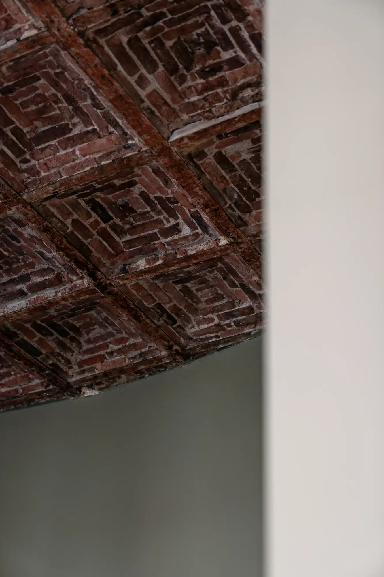 Doornroosje en Zillion in één sprookje: er was eens een appartement met een vijver in een kasteel. foto 19