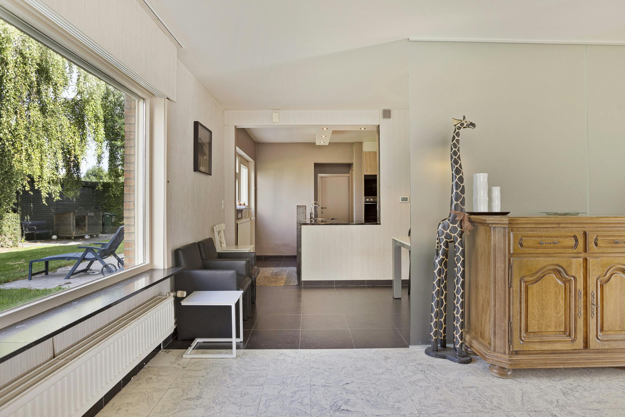 Woning met polyvalent bedrijfsgebouw in Avekapelle/Veurne foto 3