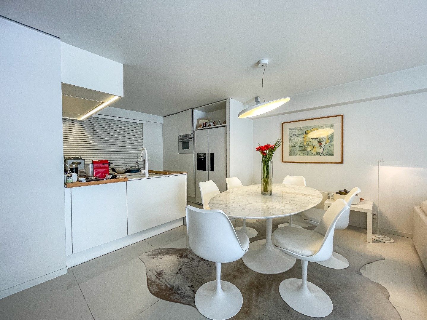 Aangename penthouse (gemeubeld) met ruim zonneterras gelegen op de Kustlaan vlakbij het Lichttorenplein.  foto 9