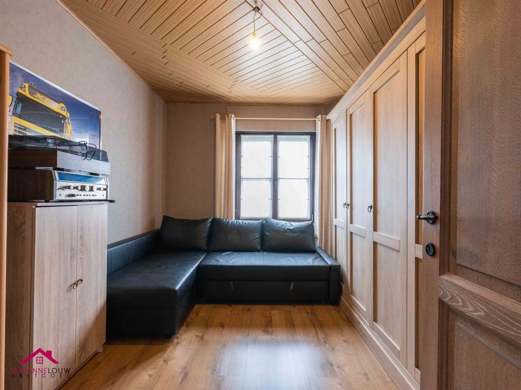 Charmante vrijstaande woning met garage foto 37