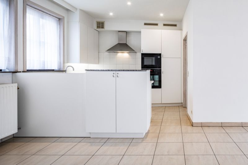 Roeselare :  UNIEK GROOT, centraal, ruim en lichtrijk appartement op toplocatie – 143m² woonoppervlakte! foto 2