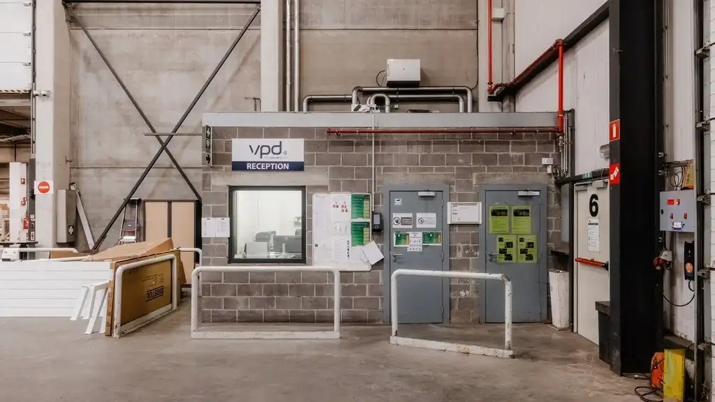 Logistiek bedrijfspand te huur in industriezone Z4 in Asse foto 16