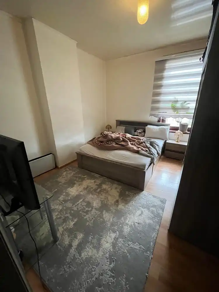 Rijwoning opgesplitst in twee appartementen foto 15