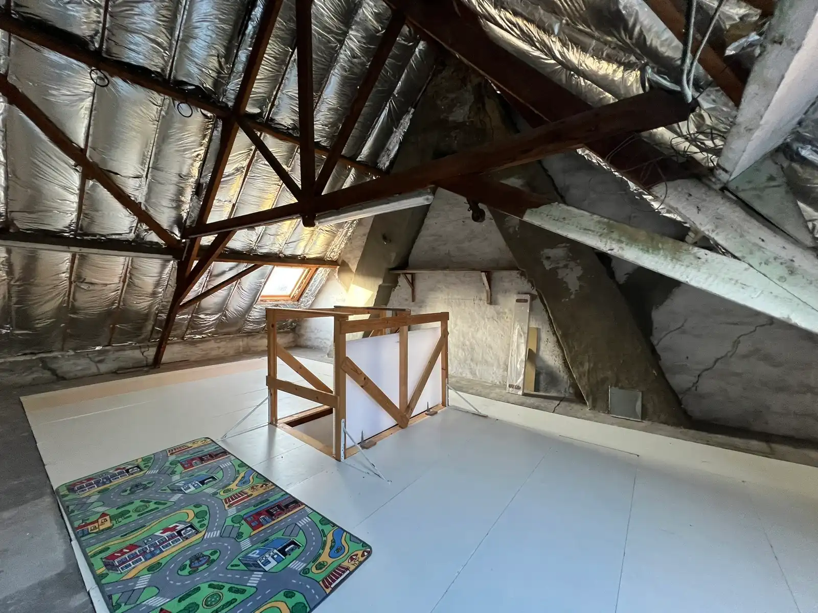 Verzorgde rijwoning met diepe tuin foto 17