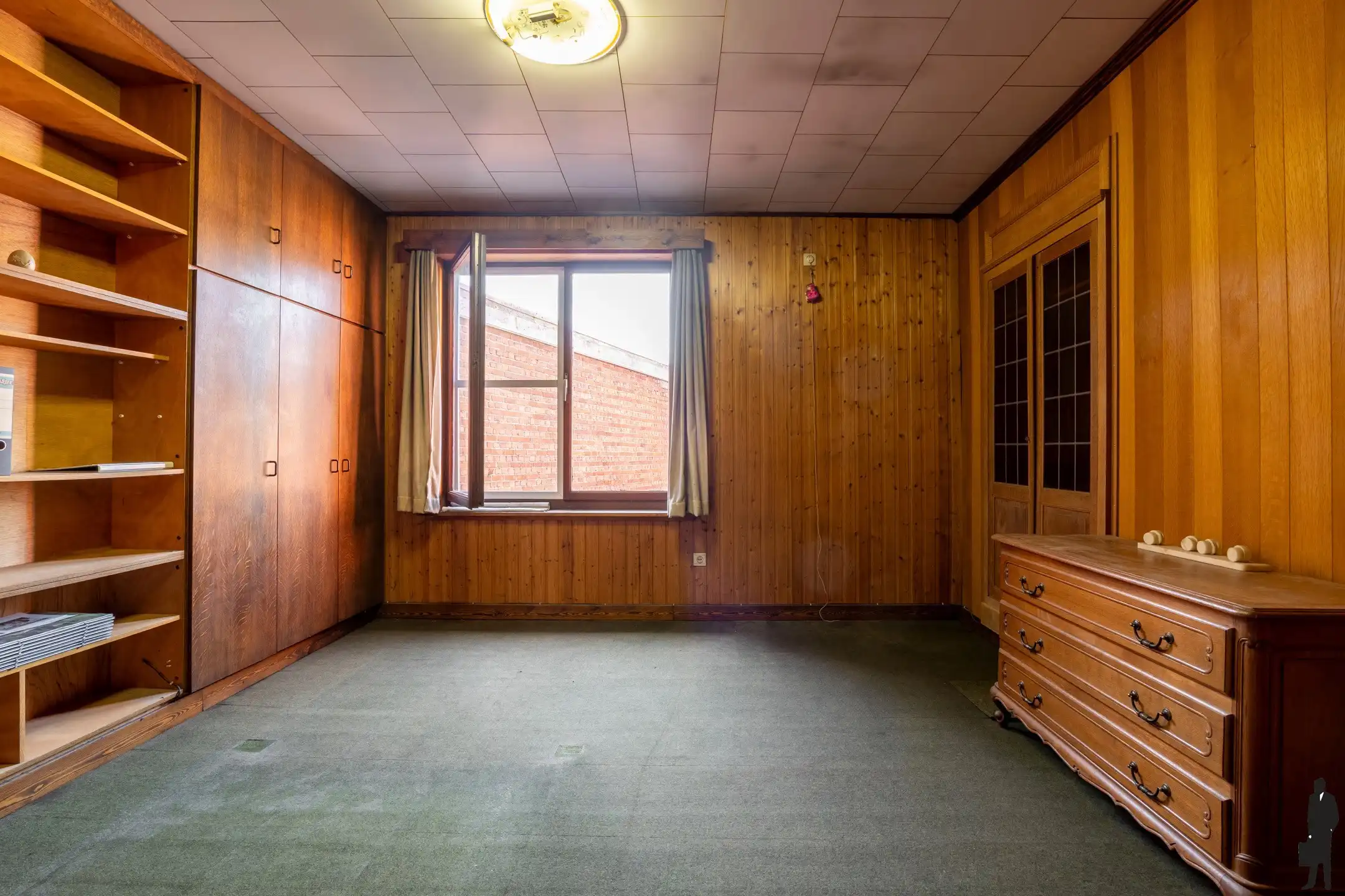 Te renoveren stadswoning met achteringang voor de auto te centrum Hoogstraten foto 11