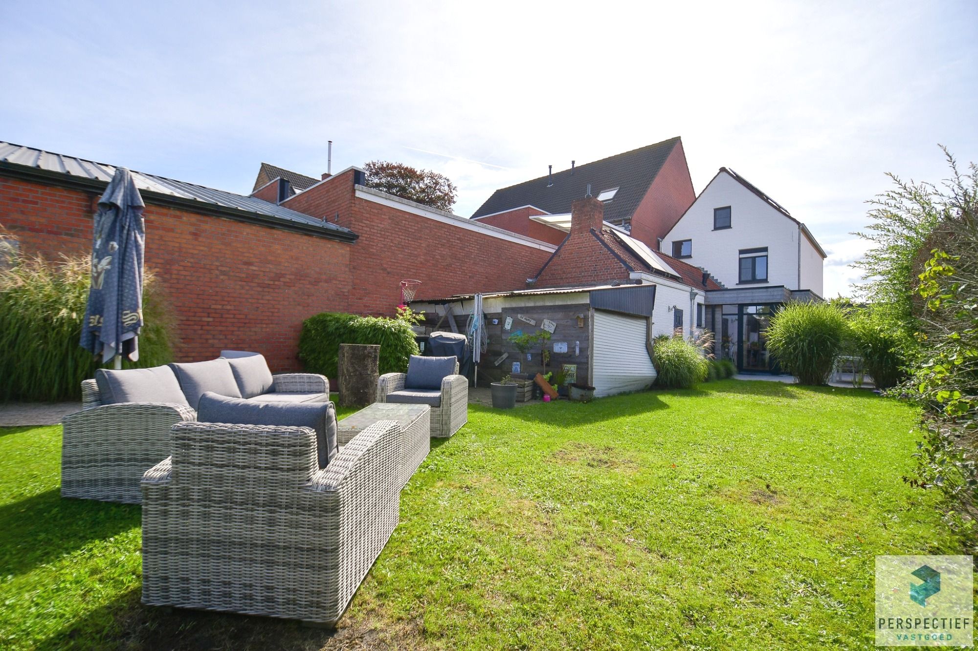 | IN OPTIE - COMPROMIS IN OPMAAK | Vernieuwde charmante woning met 4 slaapkamers & grote tuin foto 27