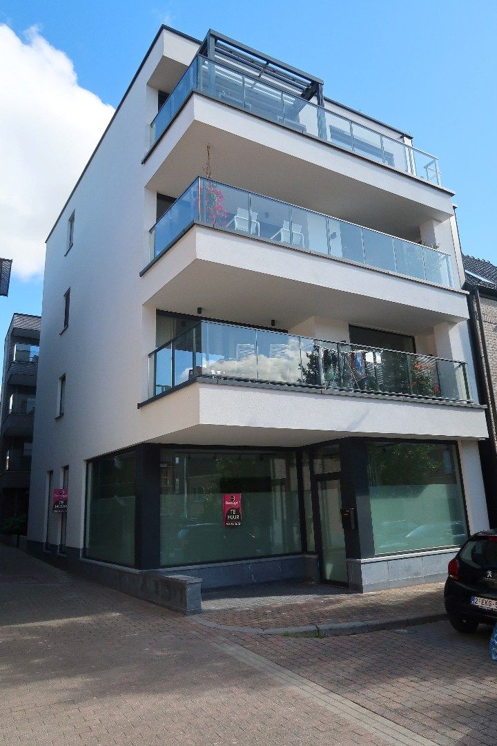 Stijlvol gelijkvloers appartement met terras in Hartje Torhout foto 17