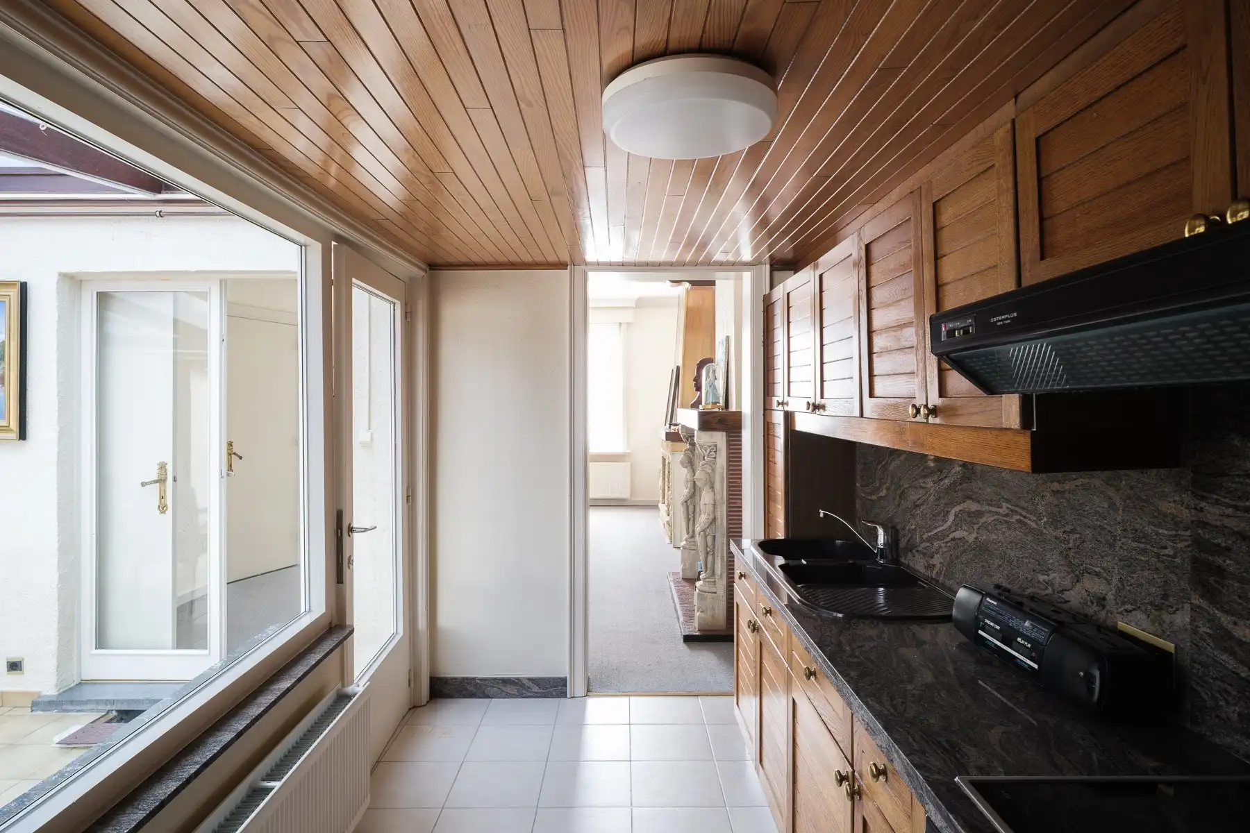 Instapklare woning met 4 slpk's in doodlopende straat foto 7