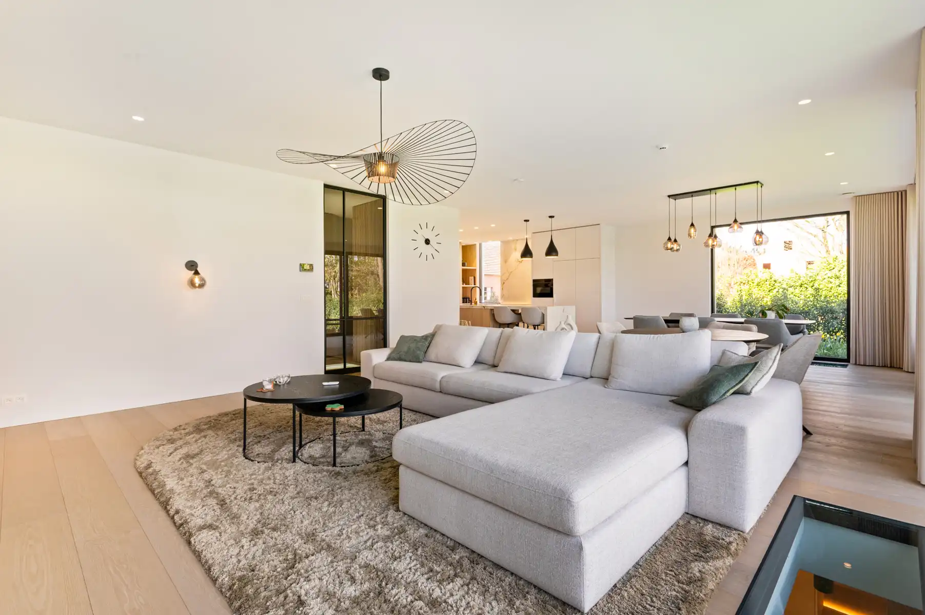 Exclusieve recente woning met hoogwaardige afwerking. foto 4