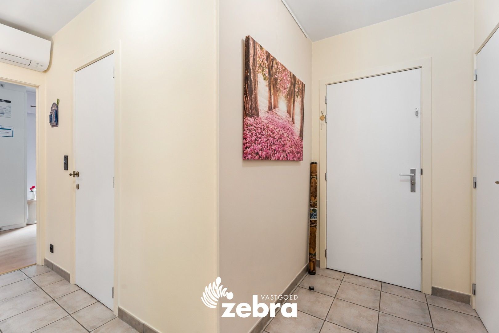 Instapklaar appartement met 2 slaapkamers in het centrum van Oostrozebeke! foto 8