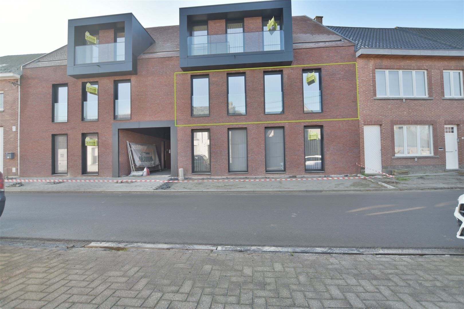 Prachtig nieuwbouwappartement op 1ste verdiepig met groot terras foto 2