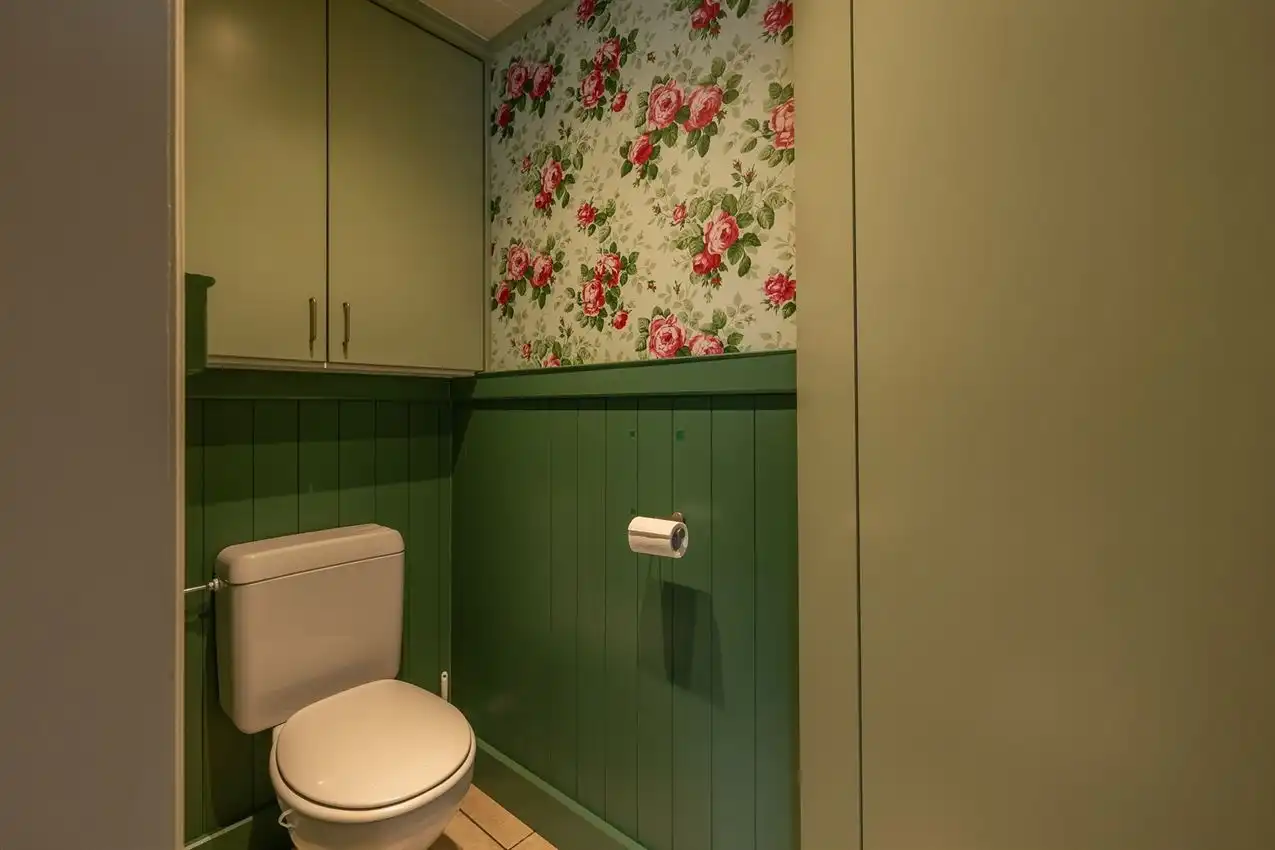 Stadswoning met drie slpk en tuintje op gunstige locatie foto 16