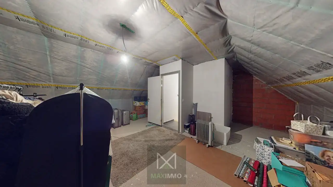 Instapklare woning met 3 slaapkamers, garage en zonnige tuin in Lauwe foto 13