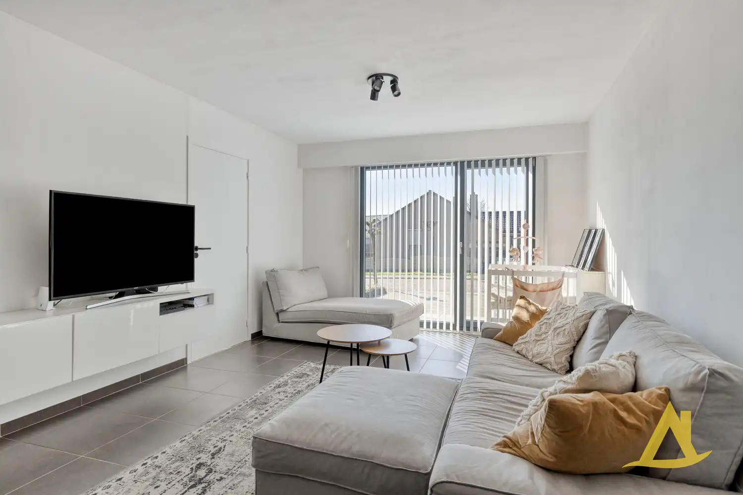 ZEER RUSTIG GELEGEN, INSTAPKLARE HOB, TE LUMMEN! foto 8