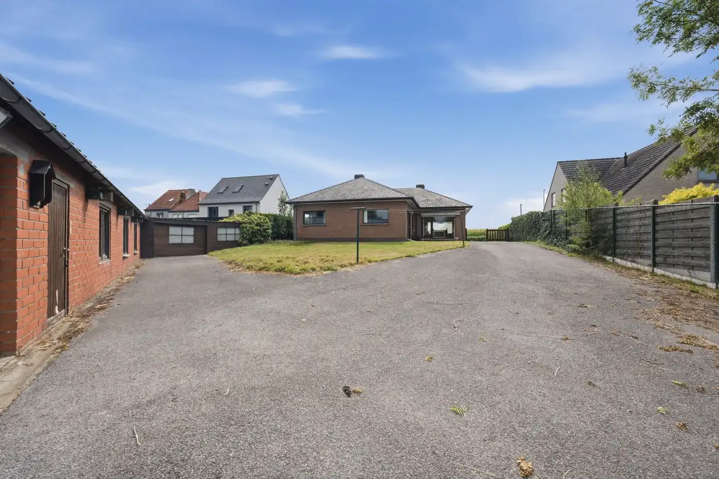 Ruime villa op het gelijkvloers met 1001 mogelijkheden! foto 14