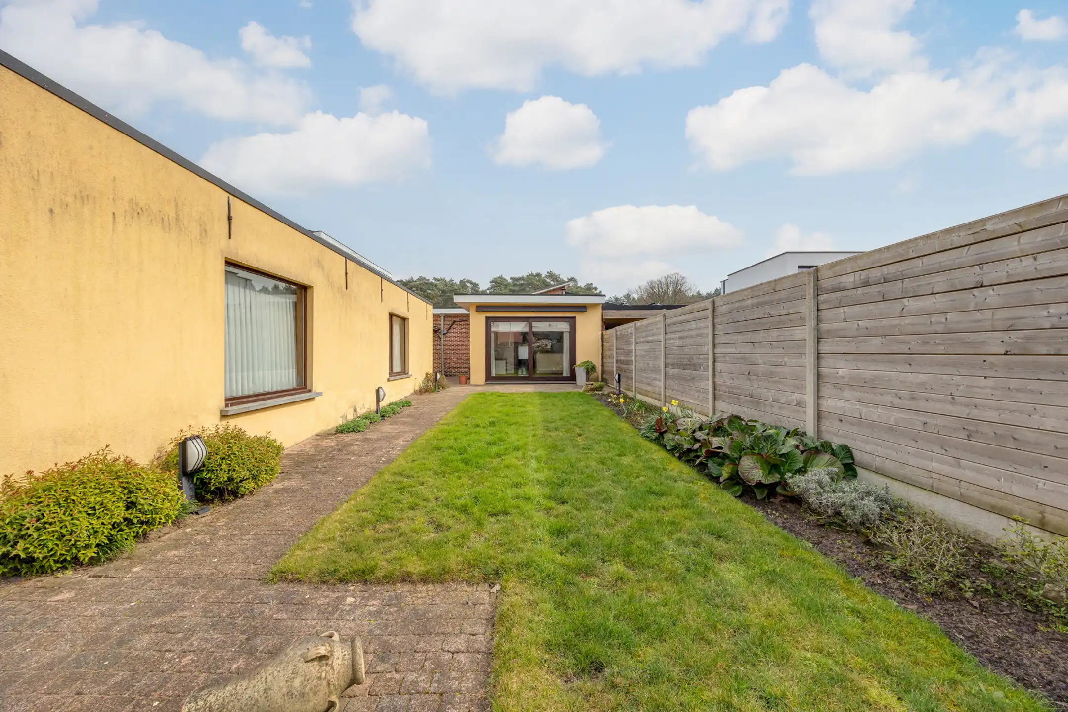 Te renoveren laagbouwwoning met 3 slpk te centrum Lichtaart! foto 28