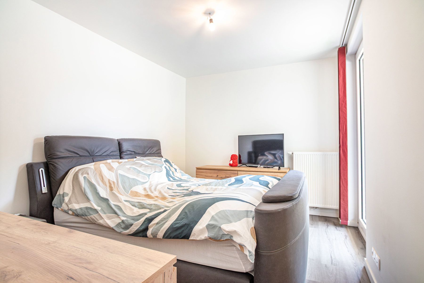 Gelijkvloers wonen in stijl: 128m², 3 slpks, 2 badk + tuin foto 13