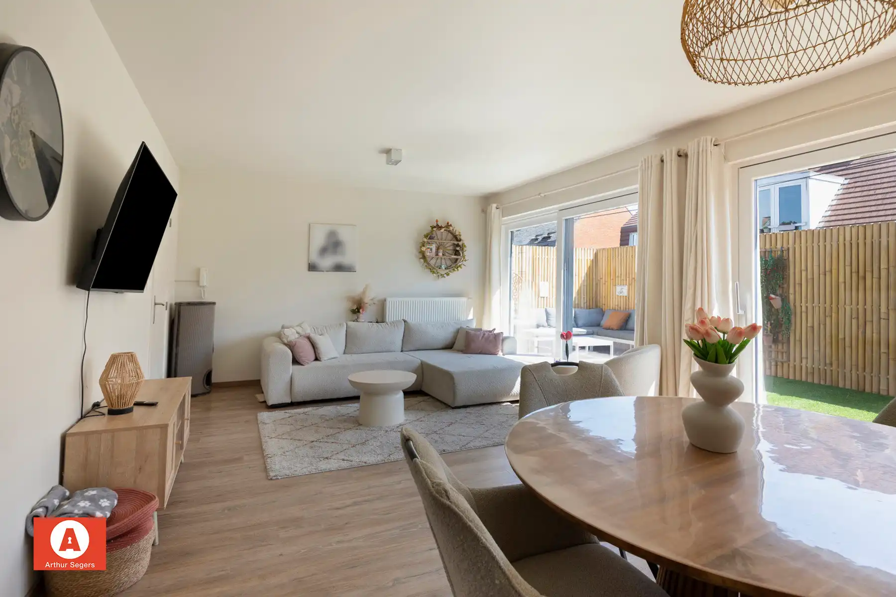 Hedendaags, energiezuinig en ruim dorps-appartement (126 m²) foto 3
