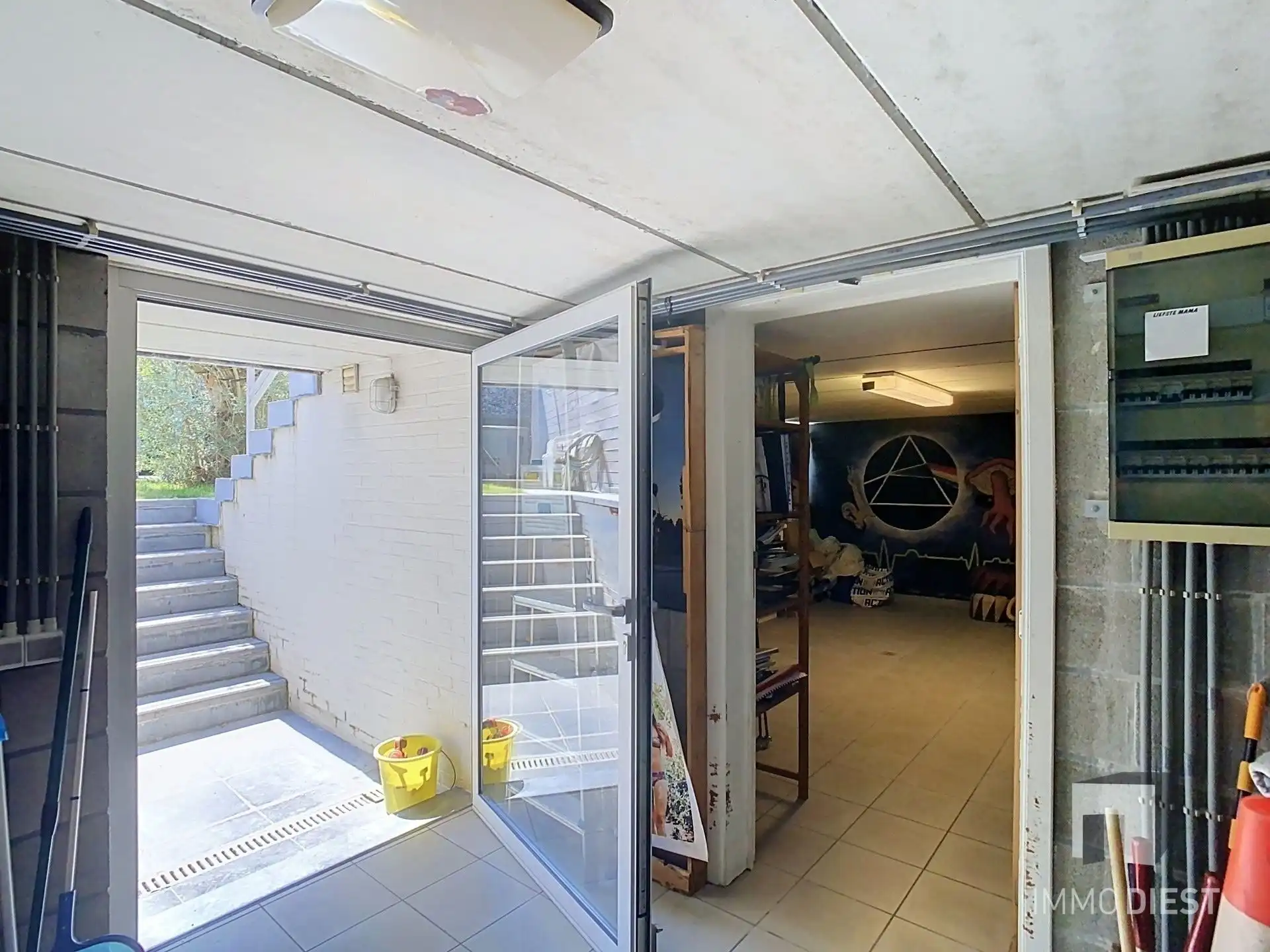 Lichtrijke gezinswoning met 3 slaapkamers op TOP-locatie.  foto 38