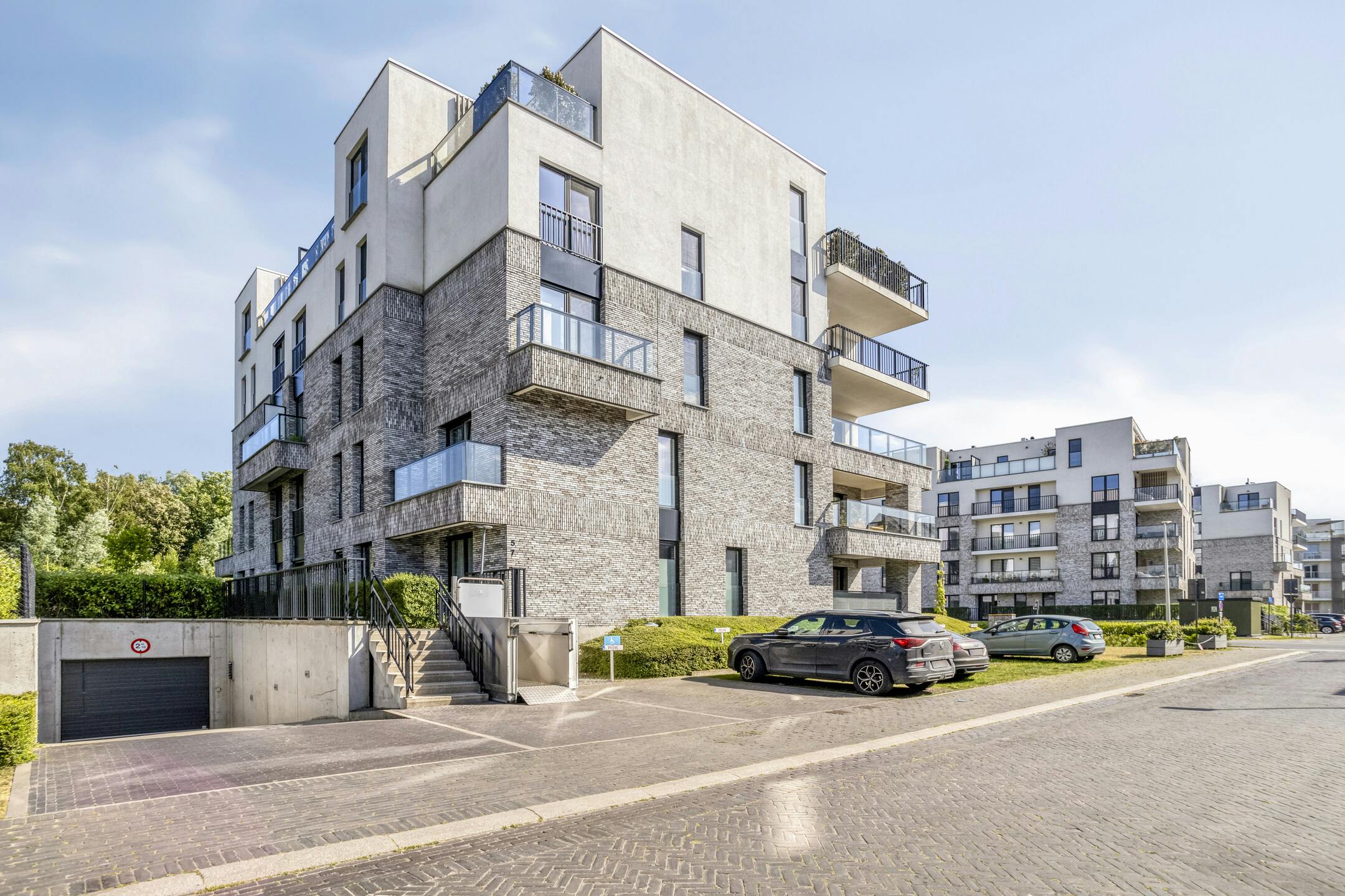 Energiezuinig gelijkvloers appartement met terras in Boom foto {{pictureIndex}}