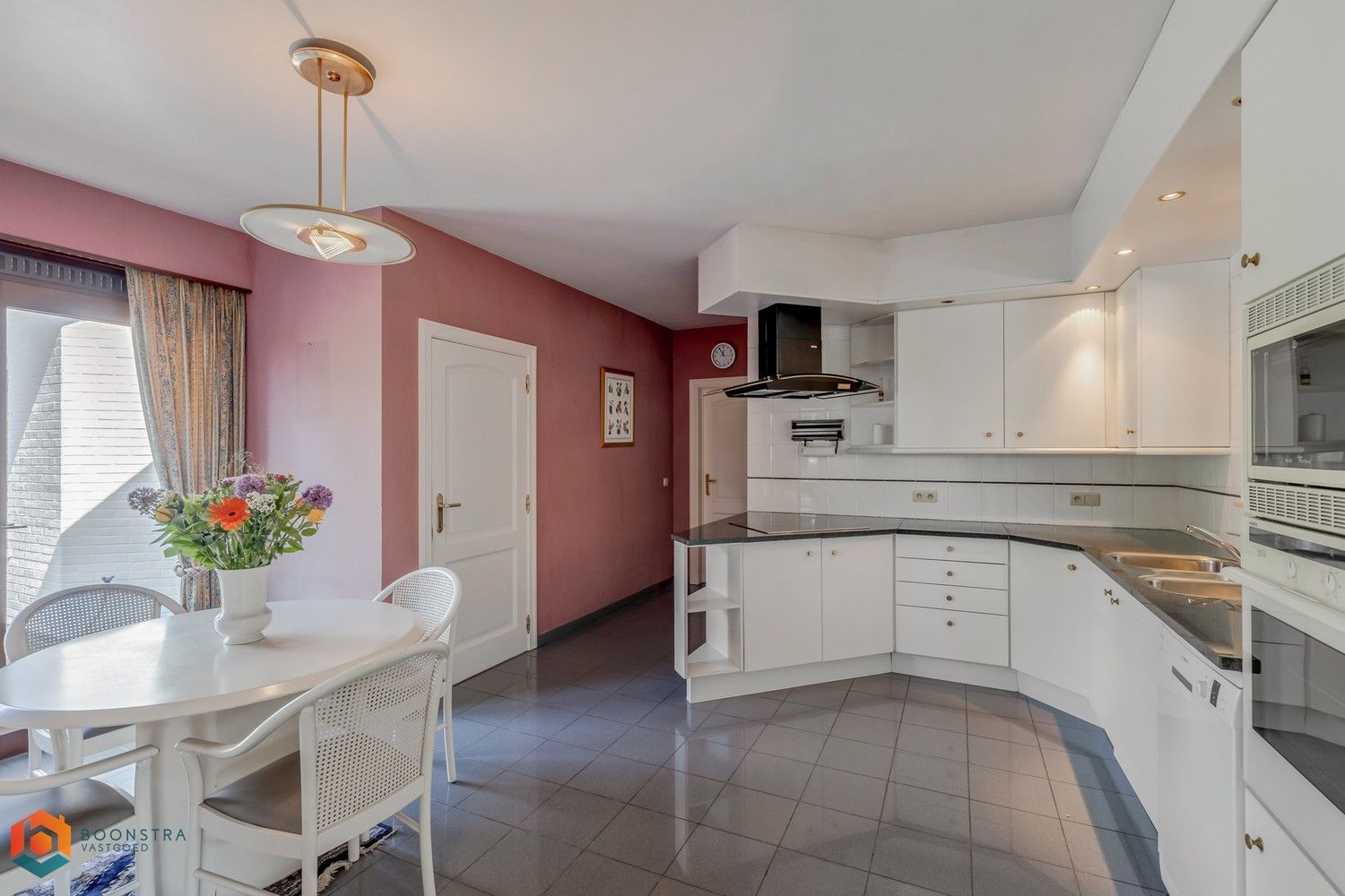 Instapklare woning nabij centrum Onze-Lieve-Vrouw-Waver foto 12