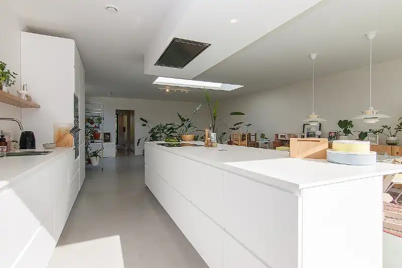 Zeer recent, doordacht en ingrijpend gerenoveerde gezinswoning gelegen op een zeer gewilde locatie! foto 7