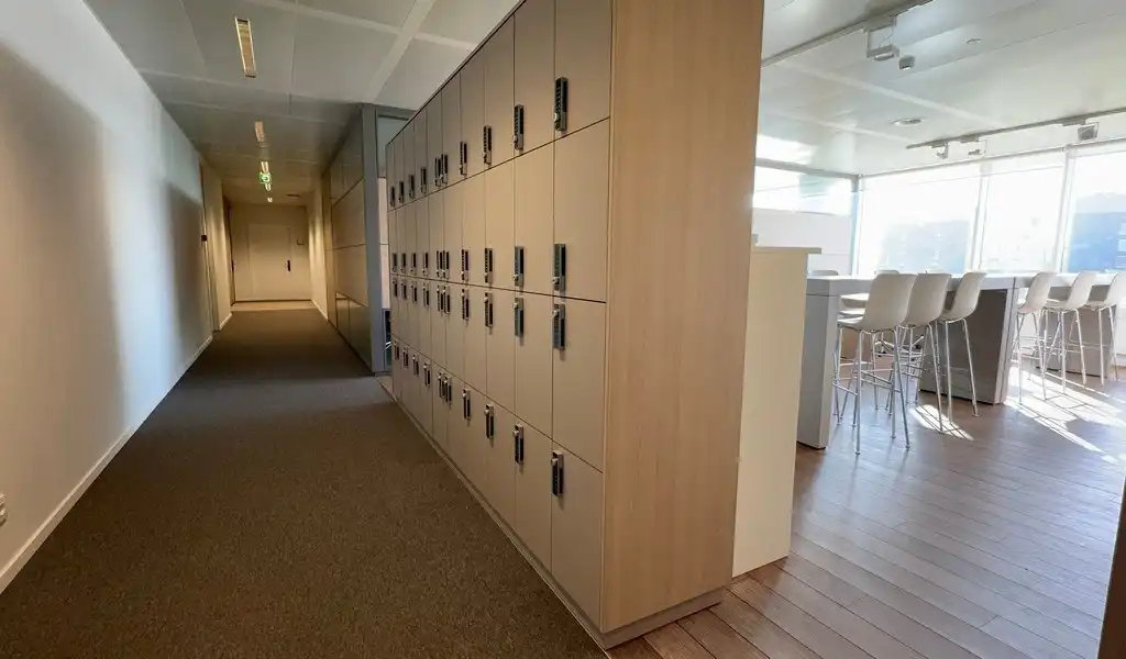Gemeubelde kantoren met dienstverlening in AA Tower in Zwijnaarde foto 13