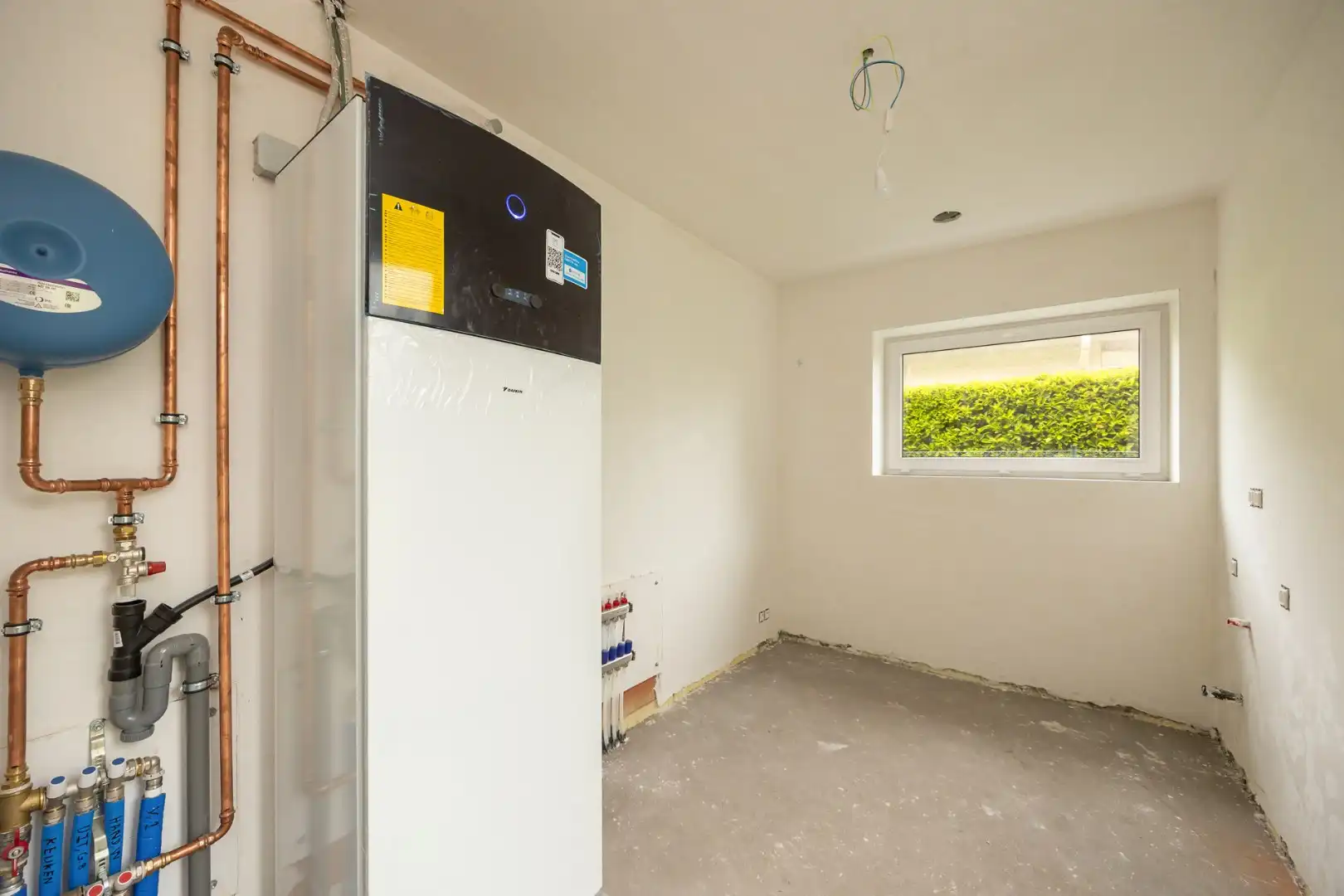 Vernieuwbouwwoning met ruim nieuwbouwmagazijn van 155 m² foto 16