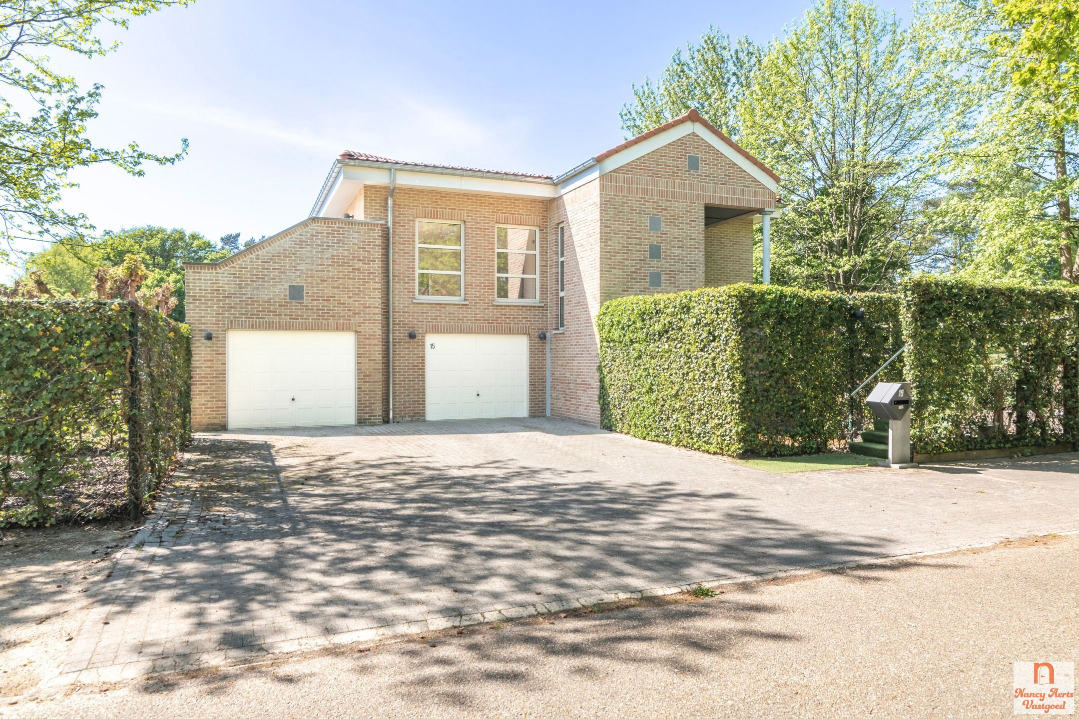 Uitzonderlijke woning met kantoorruimte op toplocatie foto 4